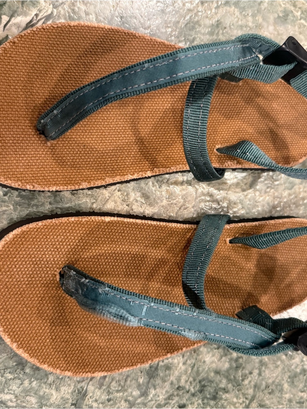 Kids earth 🌍 runners sandals